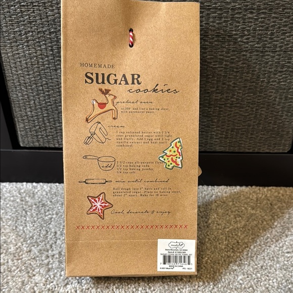 Mud Pie Sugar Cookie Recipe Towel & Scoop Set - Picture 2 of 2